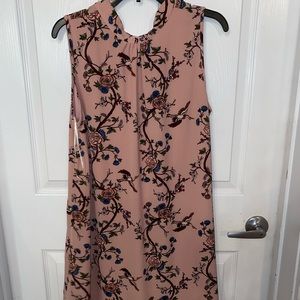 Cute neck high dress!